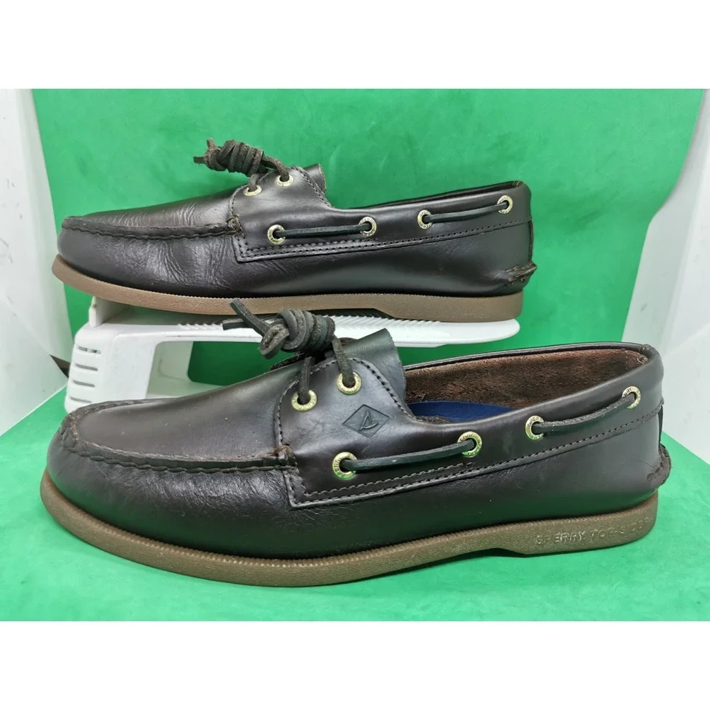 Sperry these have